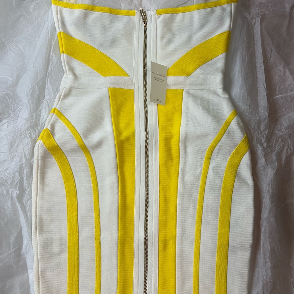 Miss Circle short bandage dress. - Picture 2 of 2